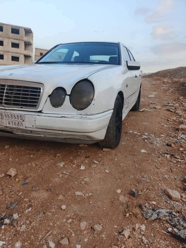 مرسيدس نملة 2002 - صورة 3