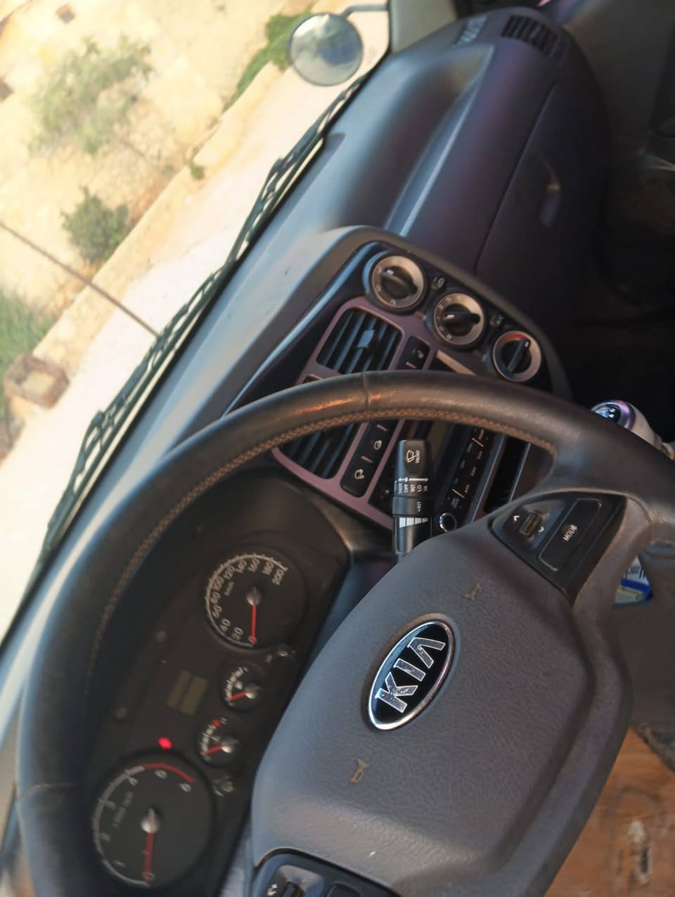 كيا بونجو 2014 - صورة 5