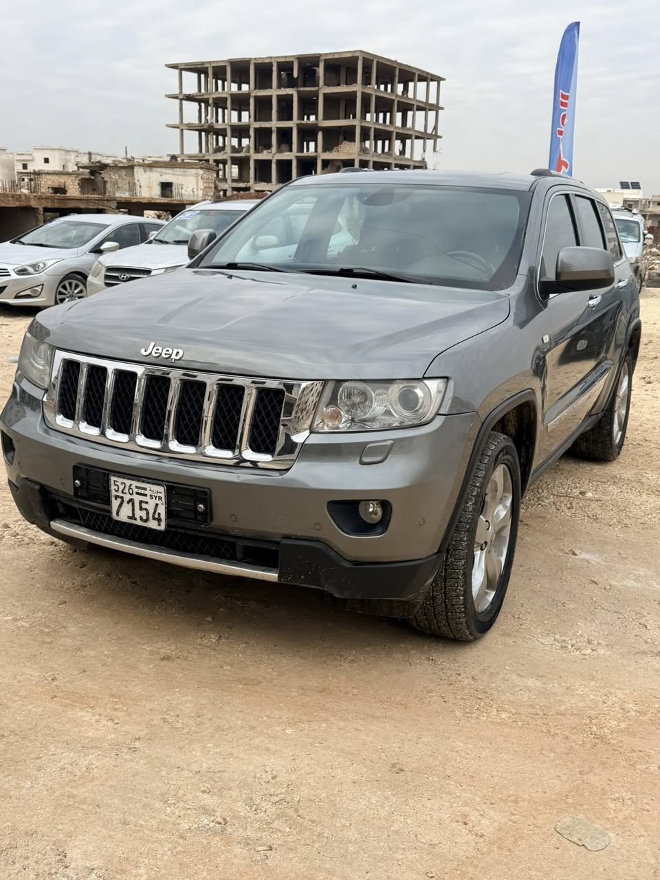 جيب غراند شيروكي 2013 - صورة 1