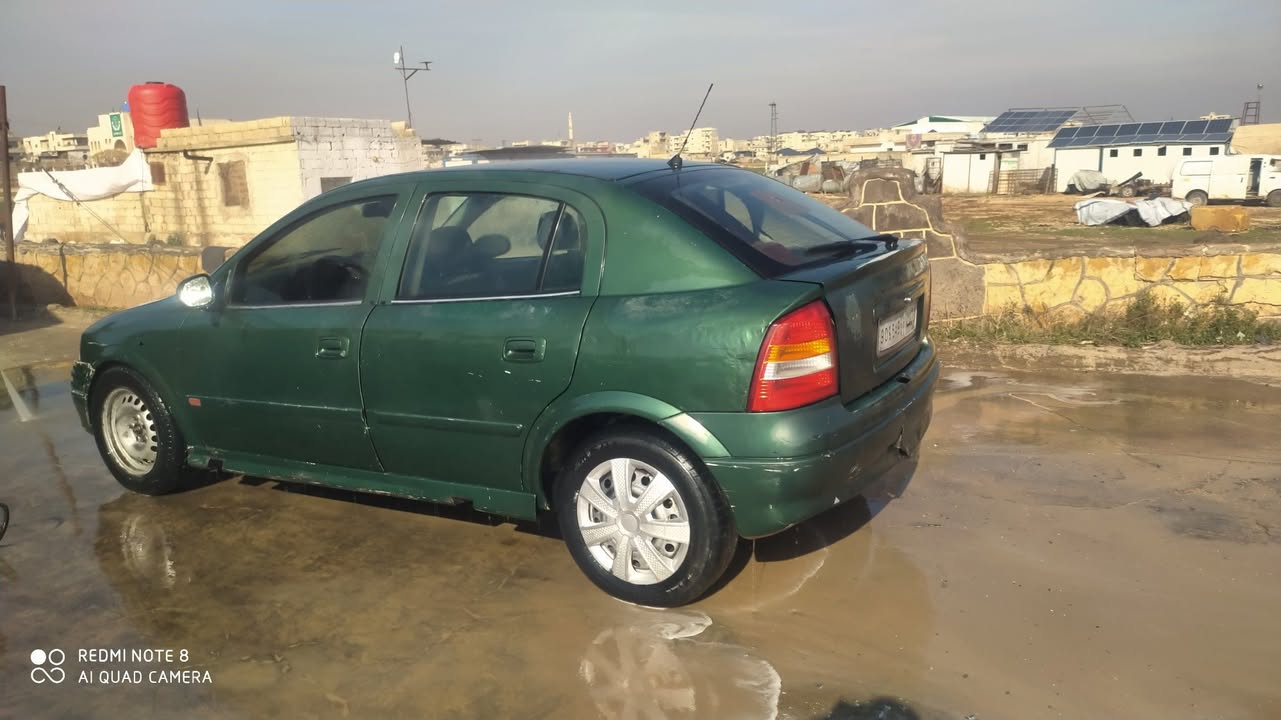 اوبل استرا 2000 - صورة 2