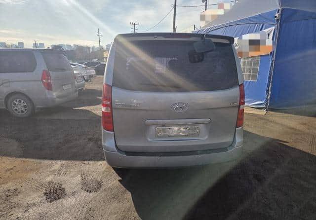 هيونداي ستاركس 2015 - صورة 3