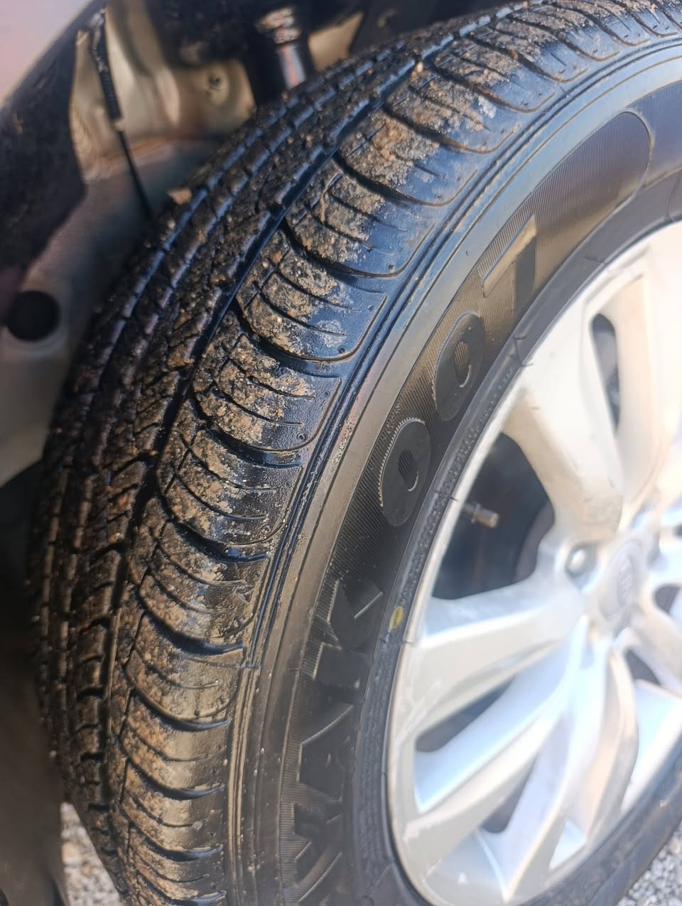 كيا سيرنتو 2012 - صورة 4