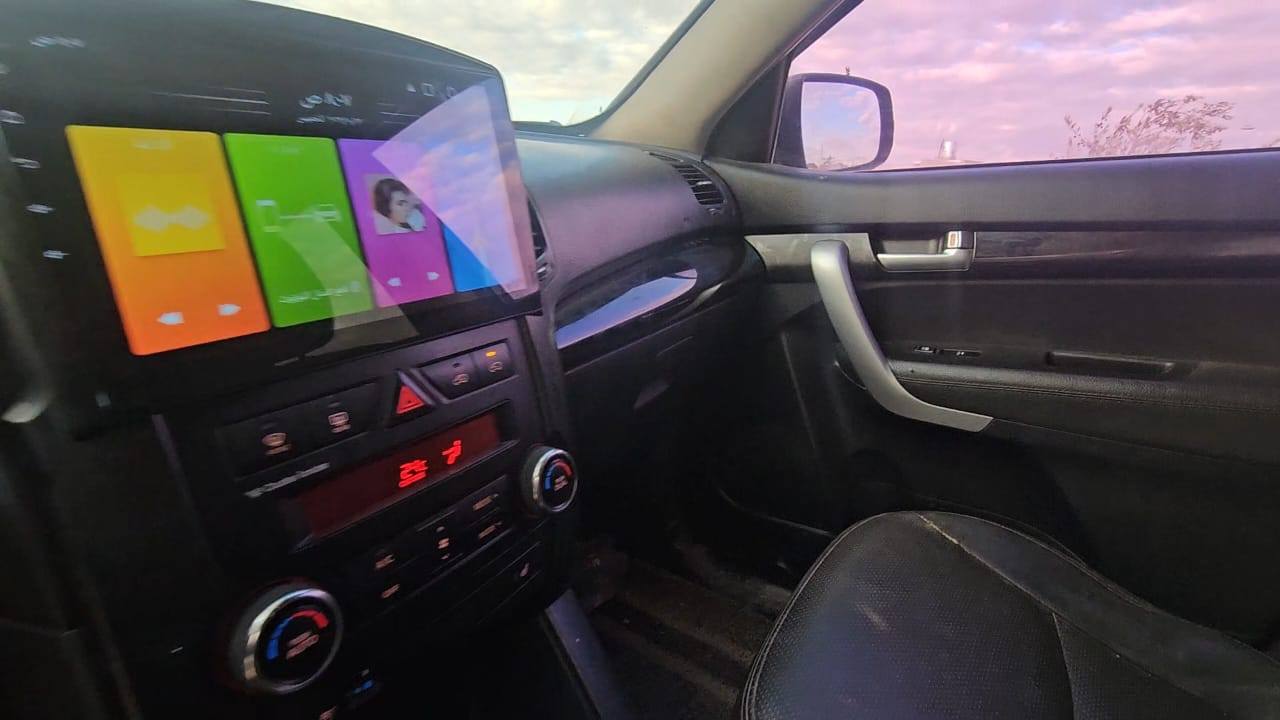 كيا سورينتو 2010 - صورة 4