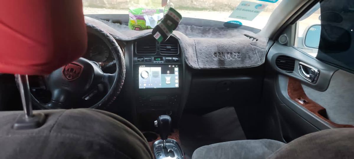 هيونداي سنتافيه 2004 - صورة 2