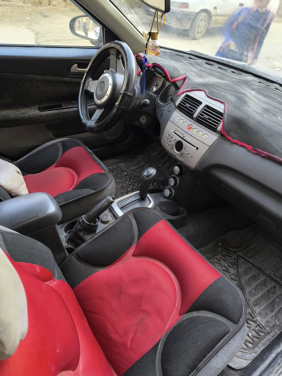 بروتون بيرسونا 2010 - صورة 4