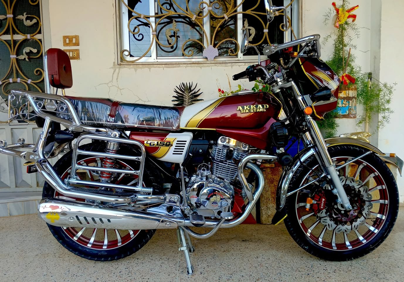 عقاد سكس ستار 2025 - صورة 1