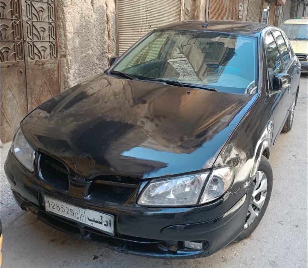 نيسان الميرا 2000