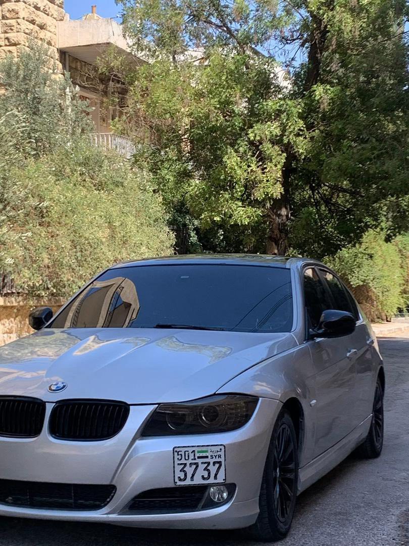 BMW 323 i 2010 - صورة 3