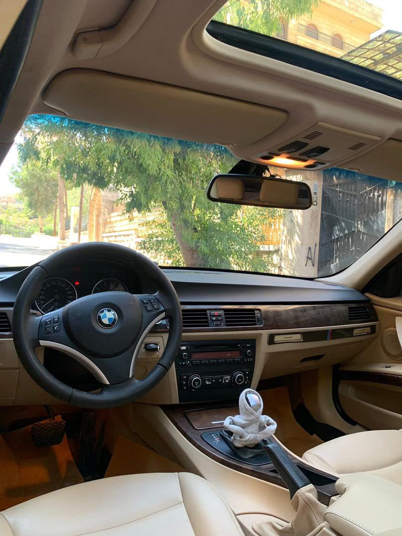 BMW 323 i 2010 - صورة 5