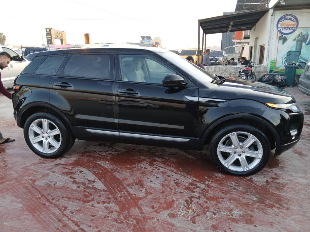 لاند روفر ايفوك 2015