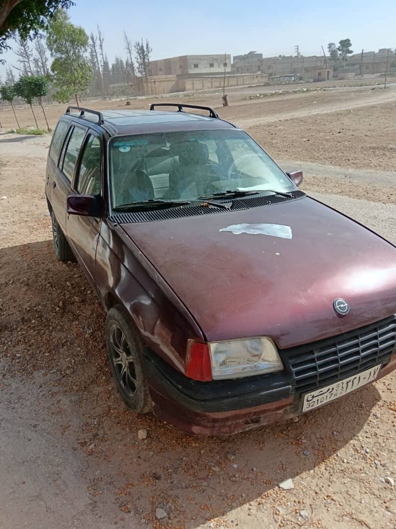 أوبل كاديت 1991 - صورة 1