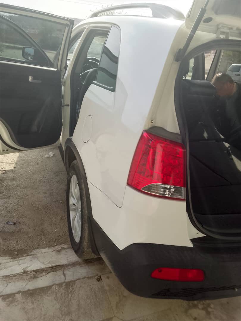 كيا سورينتو 2012 - صورة 2