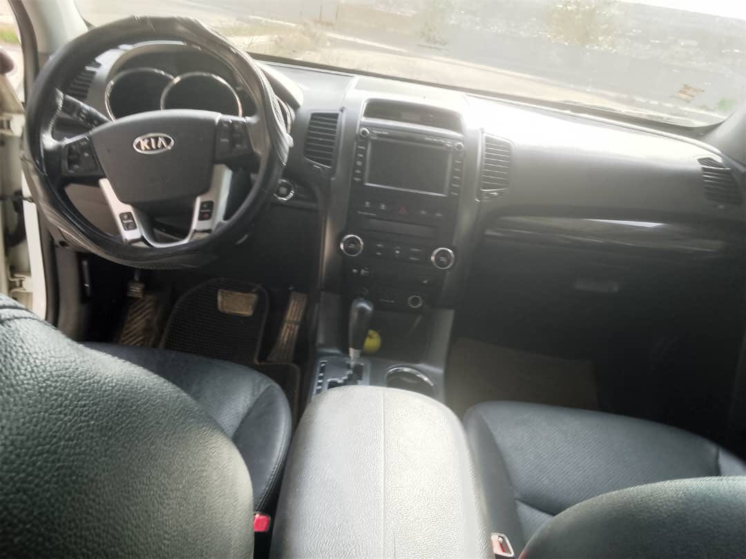 كيا سورينتو 2012 - صورة 3