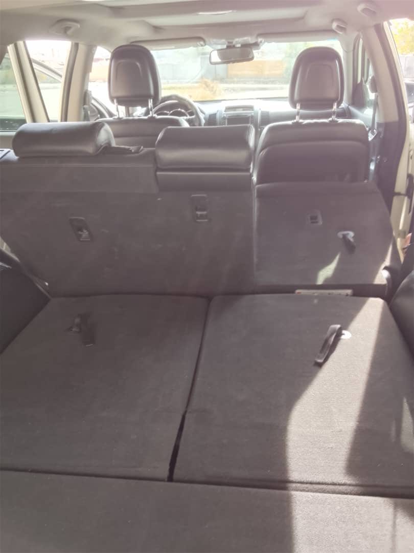 كيا سورينتو 2012 - صورة 4