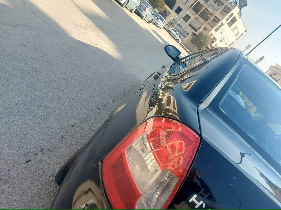 هيونداي فيرنا 2007 - صورة 1