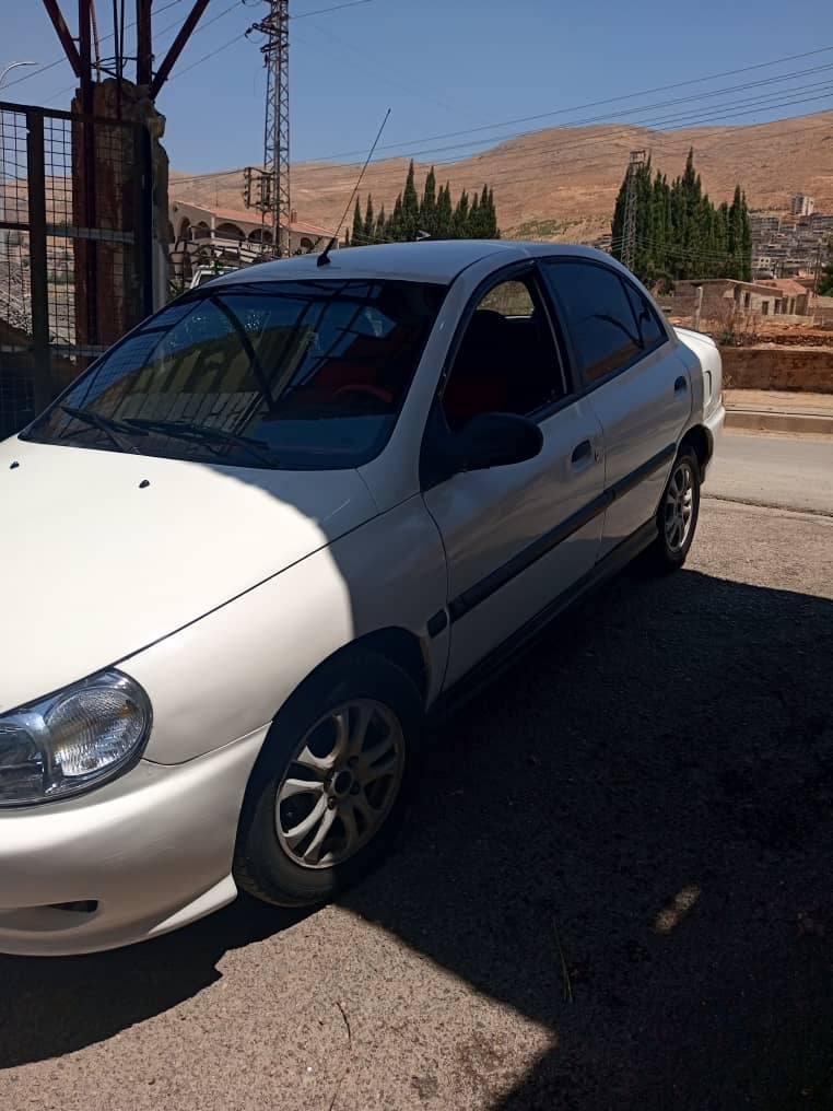 كيا ريو 2001 - صورة 3