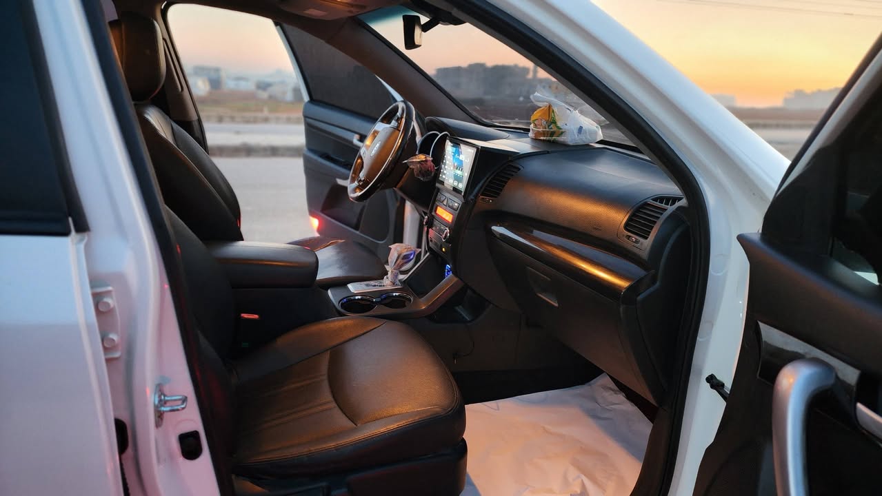 كيا سيرنتو 2011 - صورة 3