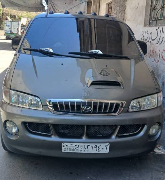 هيونداي H-1 2000 - صورة 1