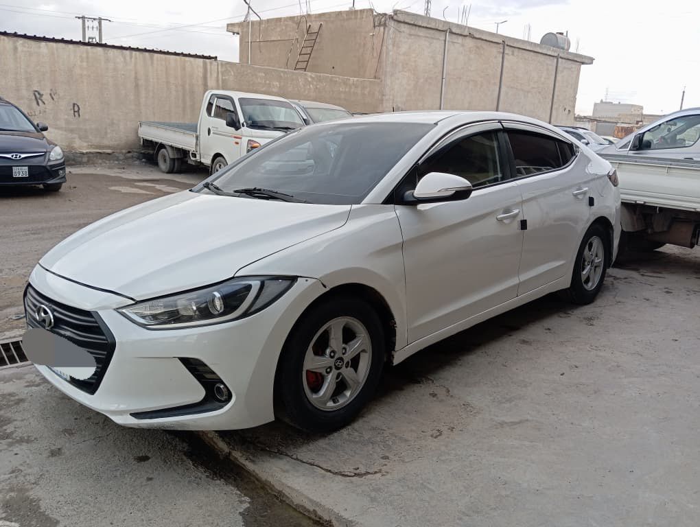 هيونداي افانتي 2015