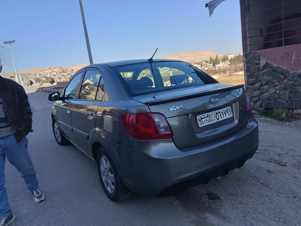 كيا ريو 2011 - صورة 2