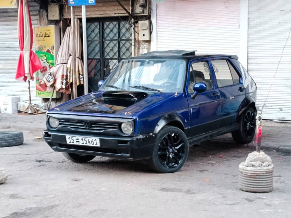 فولكس فاجن جولف MK1 1976 - صورة 4