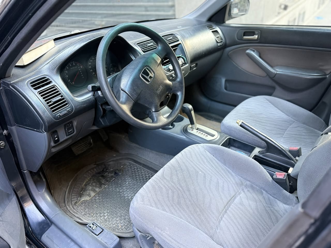 هوندا سيڤيك 2003 - صورة 2