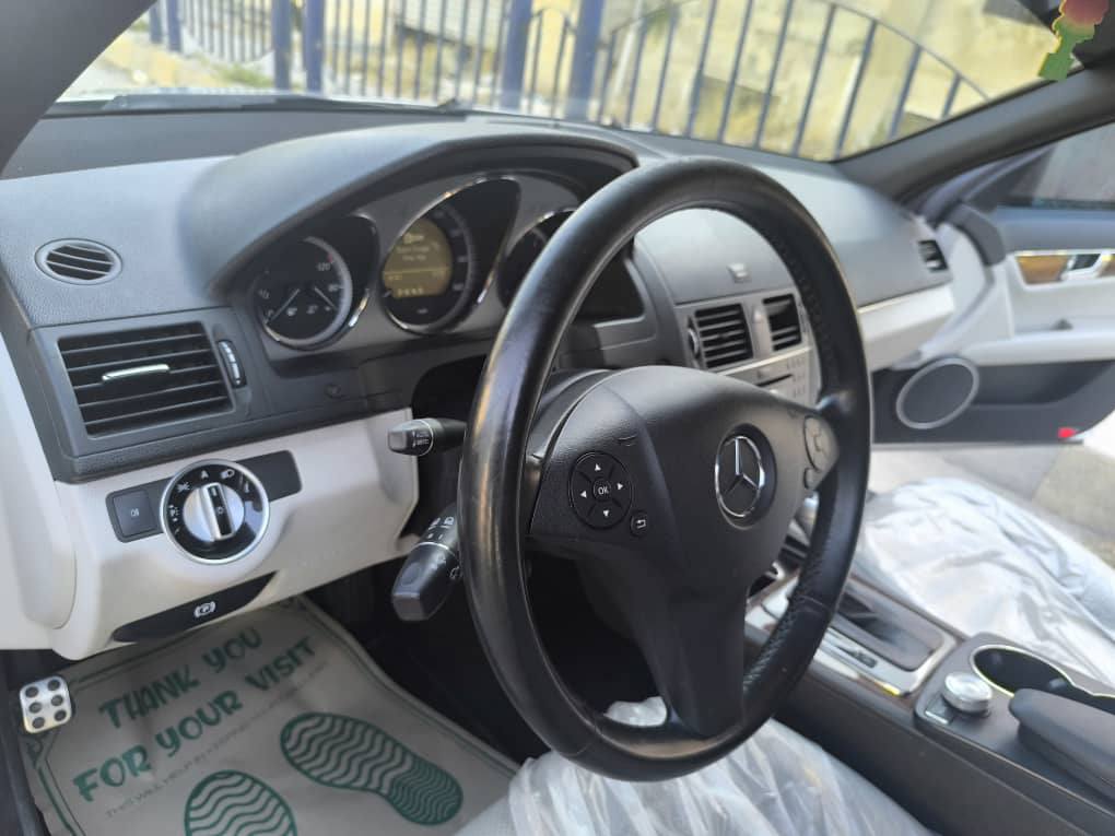 مرسيدس سي 300 2011 - صورة 5