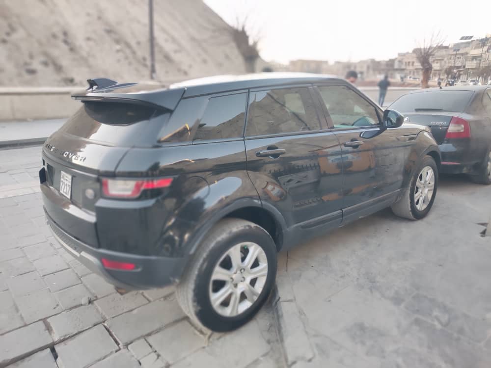 رنج روفر كرت 2017 - صورة 2