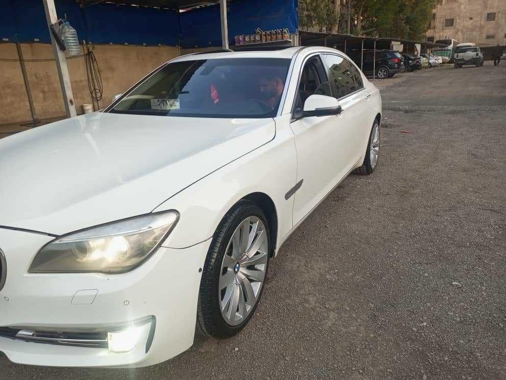 BMW 740Li 2014 - صورة 2