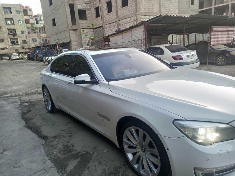 BMW 740Li 2014 - صورة 4