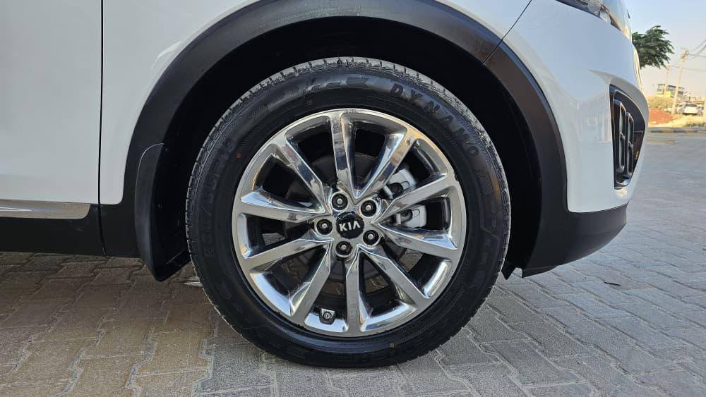 كيا سرنتو 2015 - صورة 3