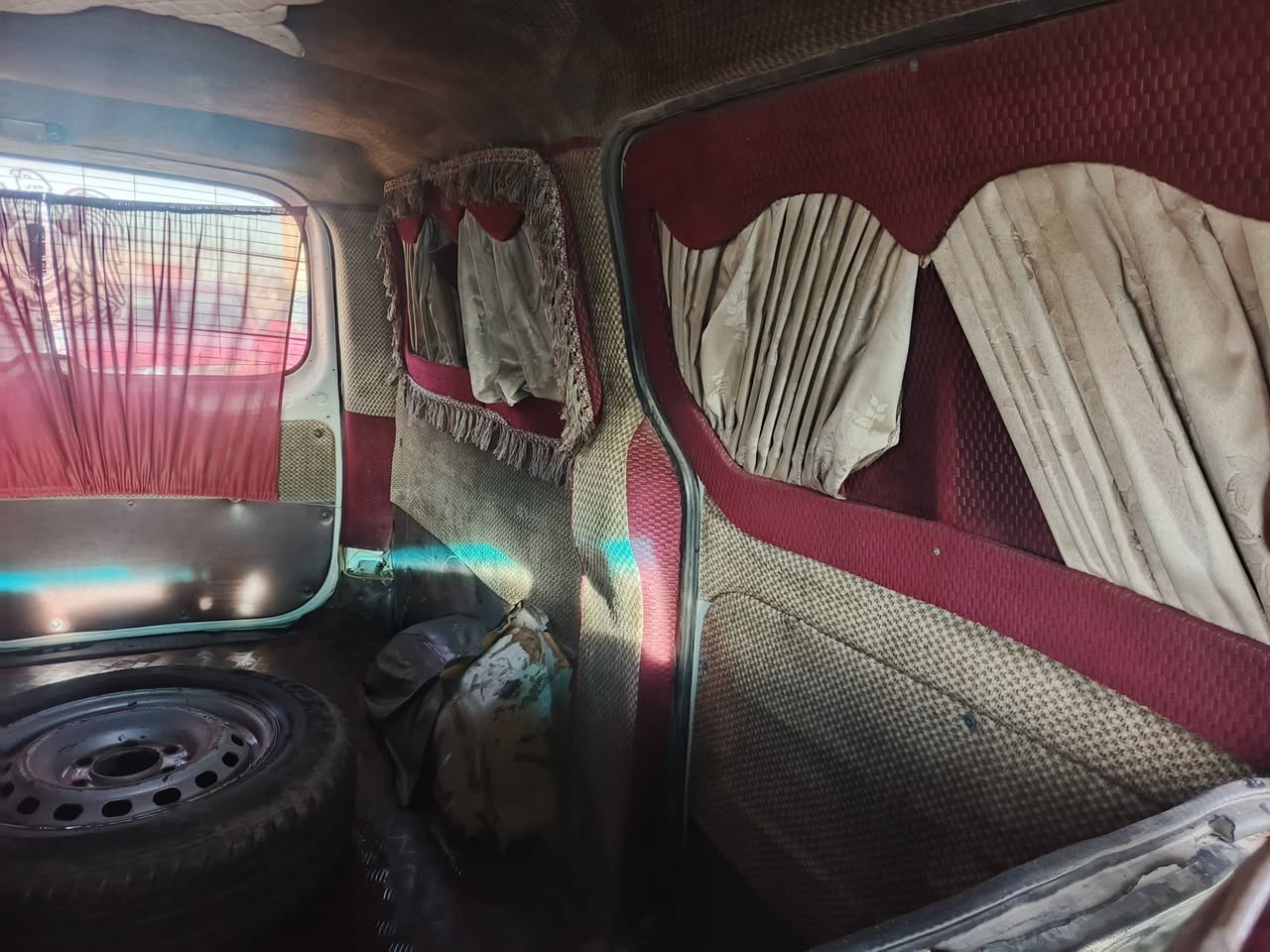 Hyundai H-100 2011 - صورة 2