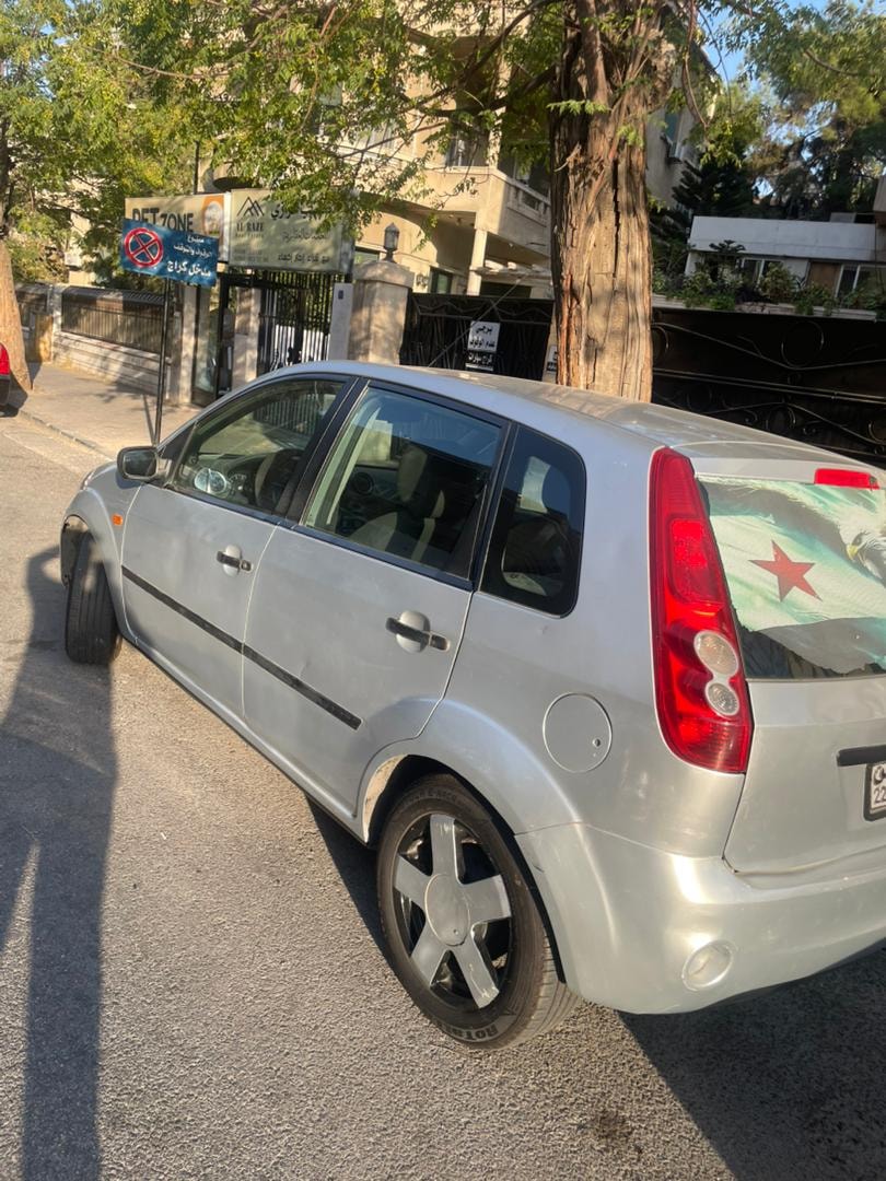 فورد فيستا 2008 - صورة 1