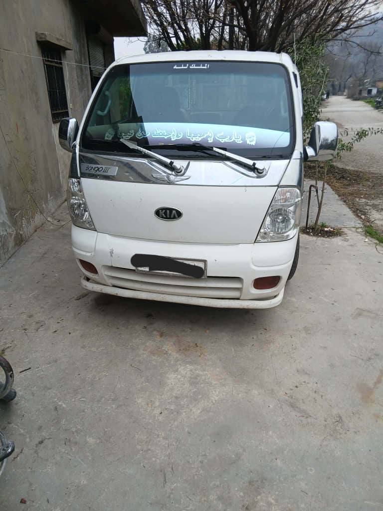 كيا ٢٧٠٠ 2011 - صورة 1