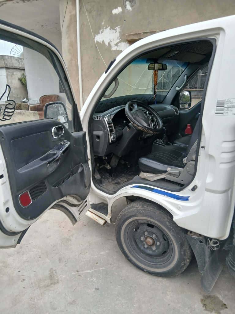 كيا ٢٧٠٠ 2011 - صورة 5