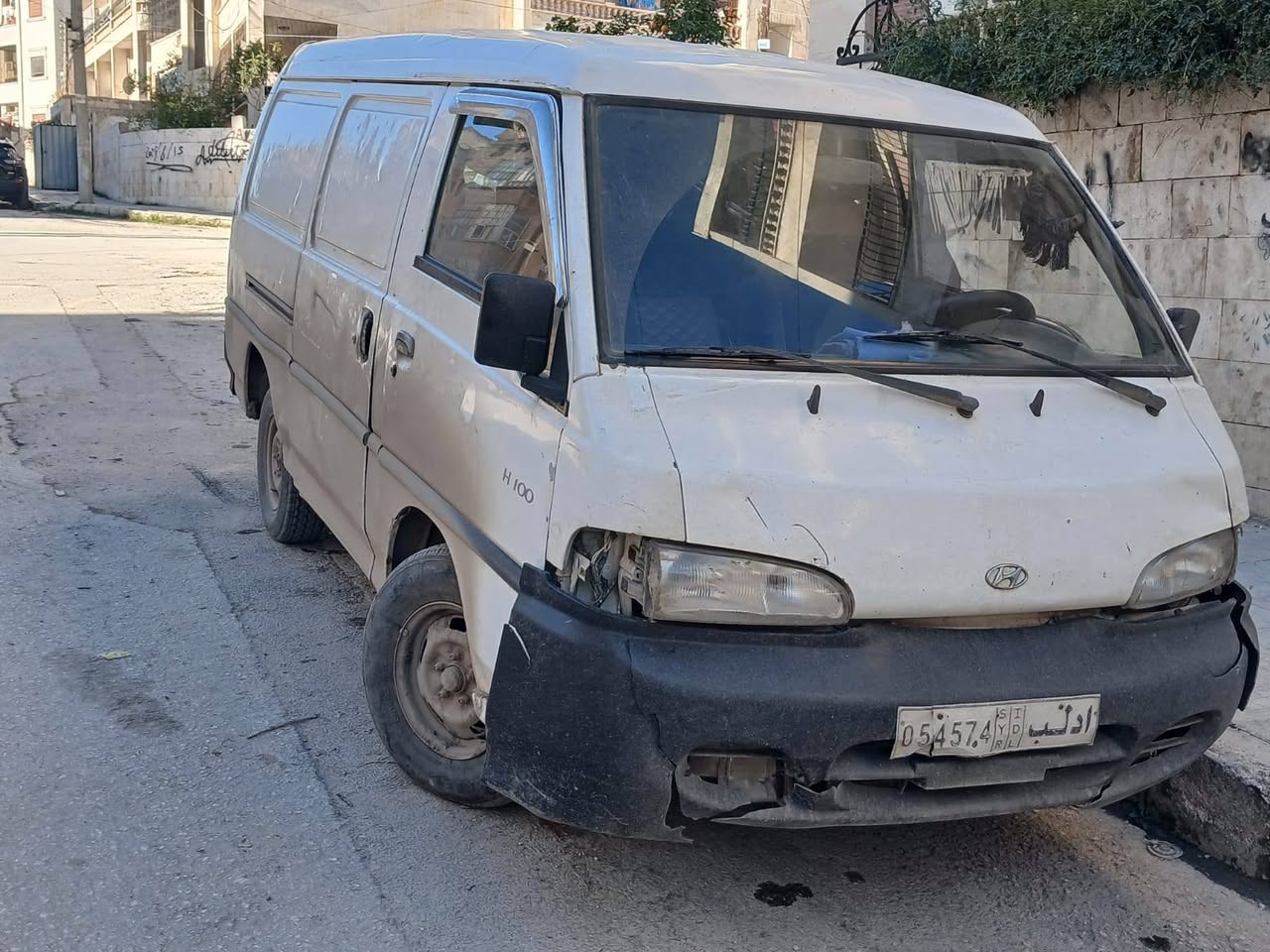 هيونداي اتش ١٠٠ 2005 - صورة 1