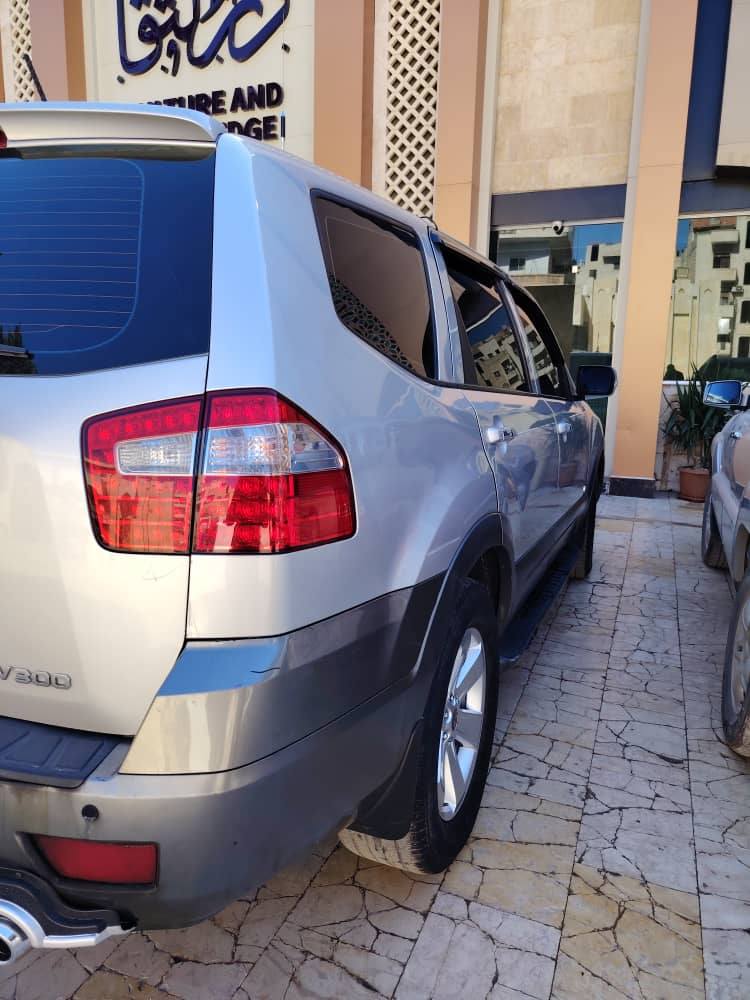 Ssangyong Mohave 2010 - صورة 4