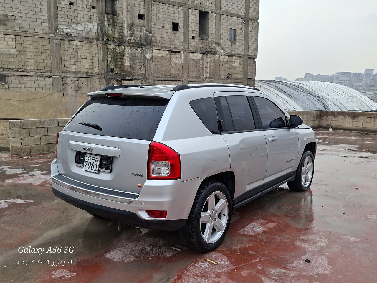 جيب شيروكي 2011 - صورة 5