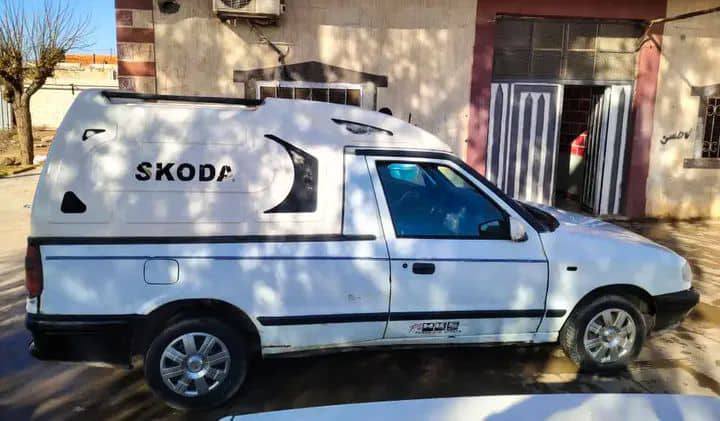 سكودا 97 1997 - صورة 1