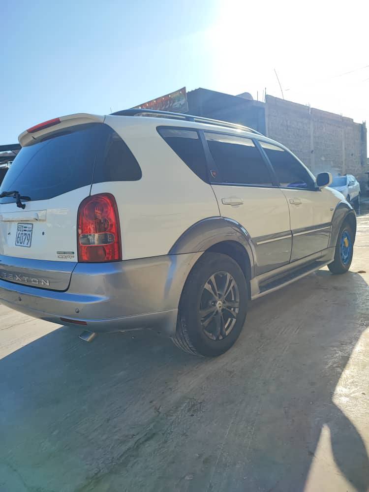 سانغ يونغ ريكستون 2012 - صورة 4