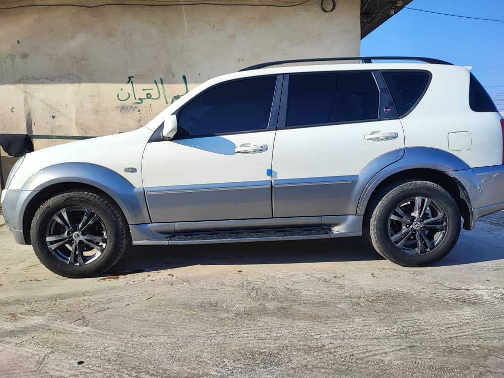 سانغ يونغ ريكستون 2012 - صورة 5