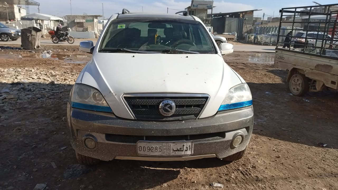 كيا سورينتو 2004 - صورة 3