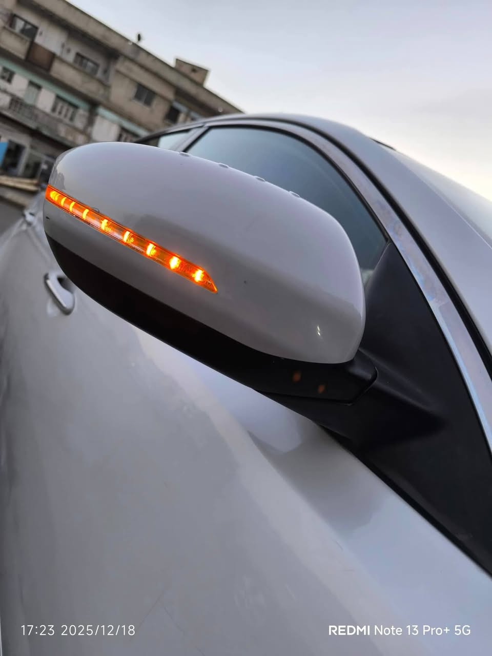 كيا اوبتيما 2012 - صورة 3