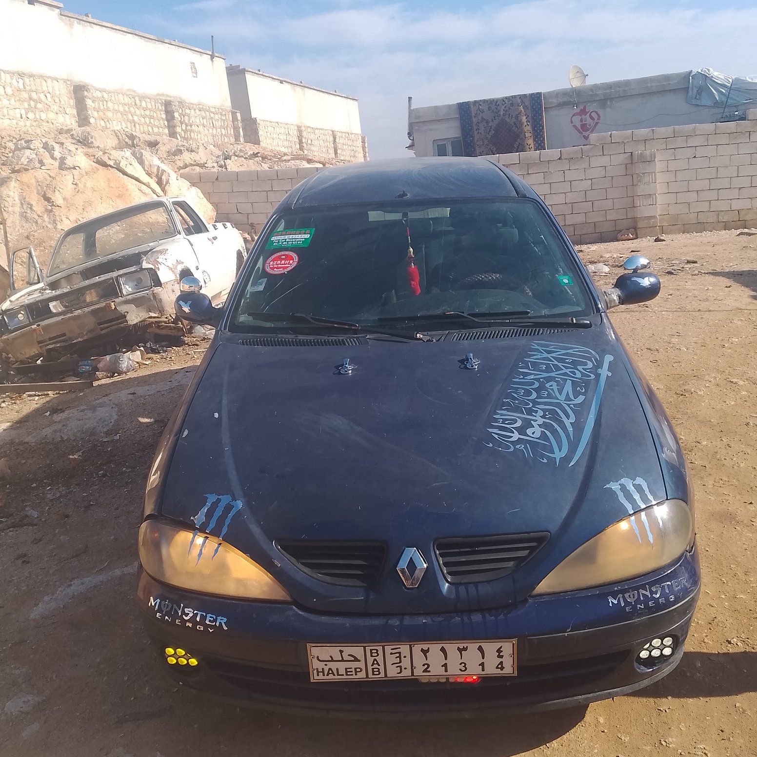 رينو ميغان 2002 - صورة 3