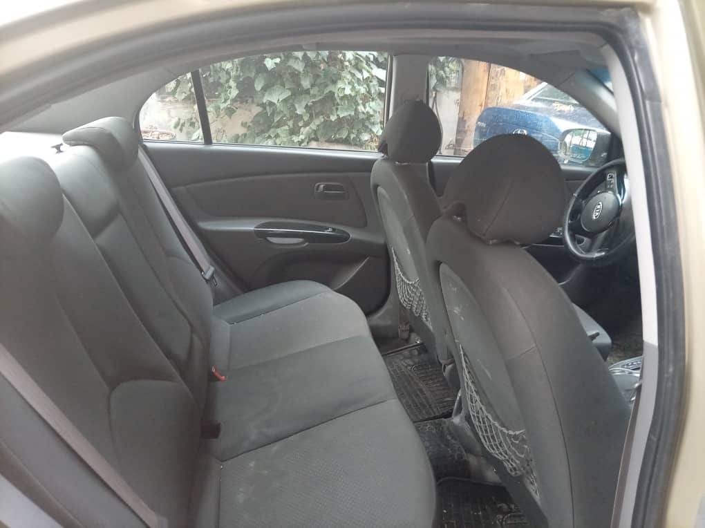 كيا ريو 2010 - صورة 3