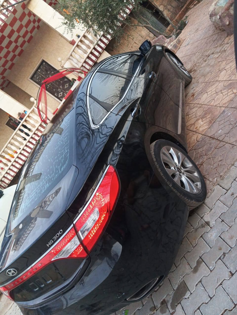 هيونداي ازيرا 2012 - صورة 5