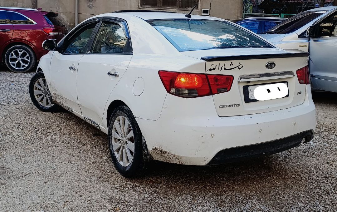 كيا فورتي 2009