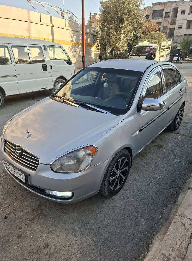 هيونداي فيرنا 2009 - صورة 1