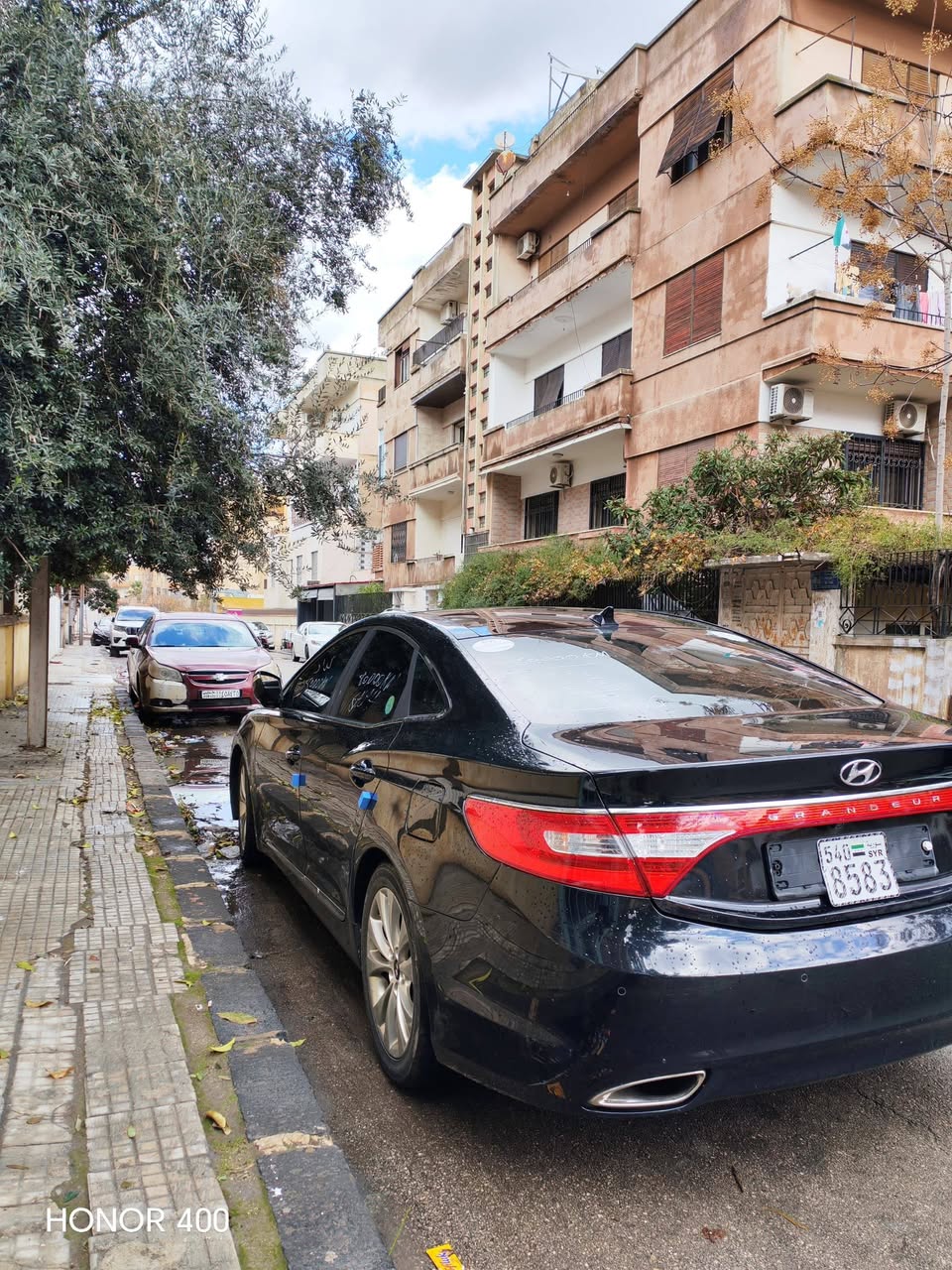 هيونداي ازيرا غراند 2012 - صورة 3