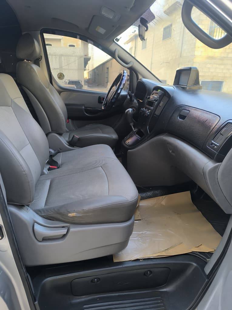 هيونداي ستاريكس 2011 - صورة 2